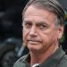 Após retirada de lesões da pele, Bolsonaro volta à prisão domiciliar