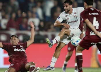 Fluminense sai em desvantagem diante do Lanús na Copa Sul-Americana