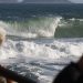 Corpo de adolescente que desapareceu com namorada no mar é encontrado