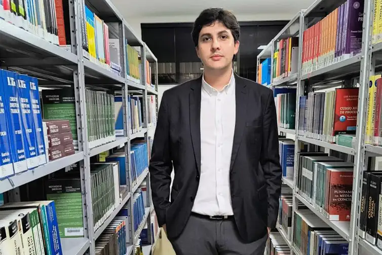 Cientista político vê onda bolsonarista enfraquecida após condenação