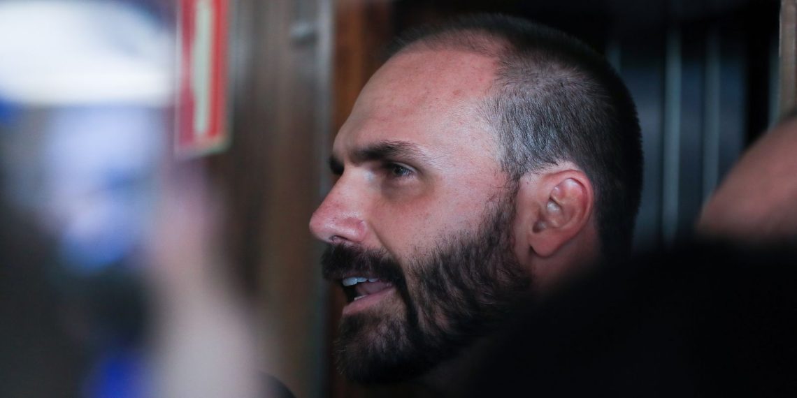 PL oficializa Eduardo Bolsonaro como líder da Minoria na Câmara