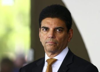 Motta pauta PEC que dificulta denúncias criminais contra parlamentares