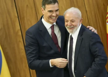 Lula conversa com presidente espanhol sobre Mercosul-UE e guerra