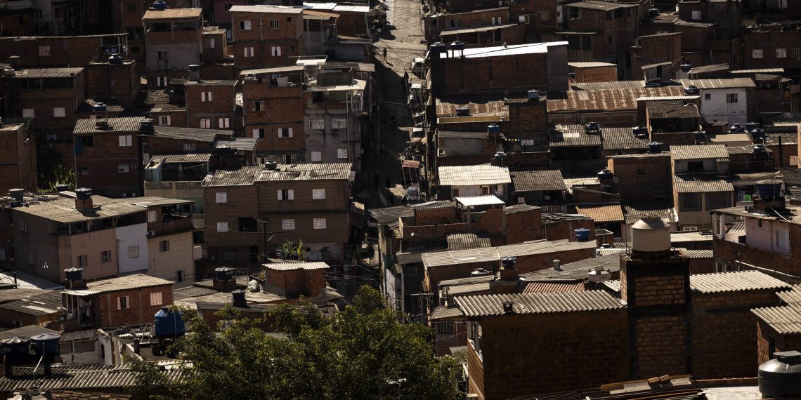 Entenda como atuavam assaltantes e receptadores de celulares e joias em SP