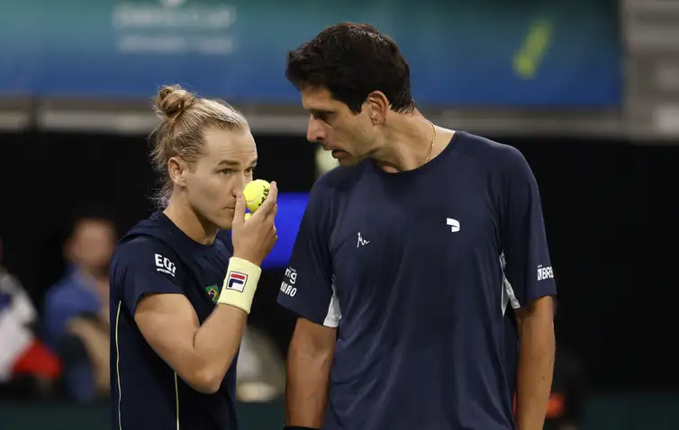 Dupla de Stefani avança às semifinais do WTA de Ningbo, na China