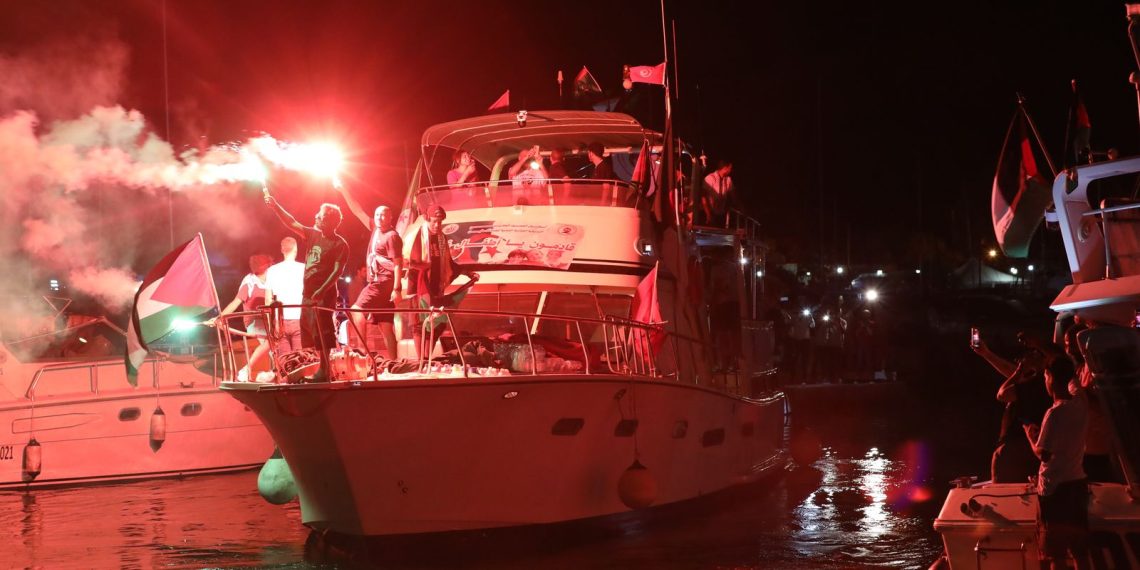 Lula diz que Israel viola leis ao interceptar flotilha com brasileiros