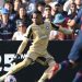 Ederson se machuca e John, ex-Botafogo, é convocado para amistosos