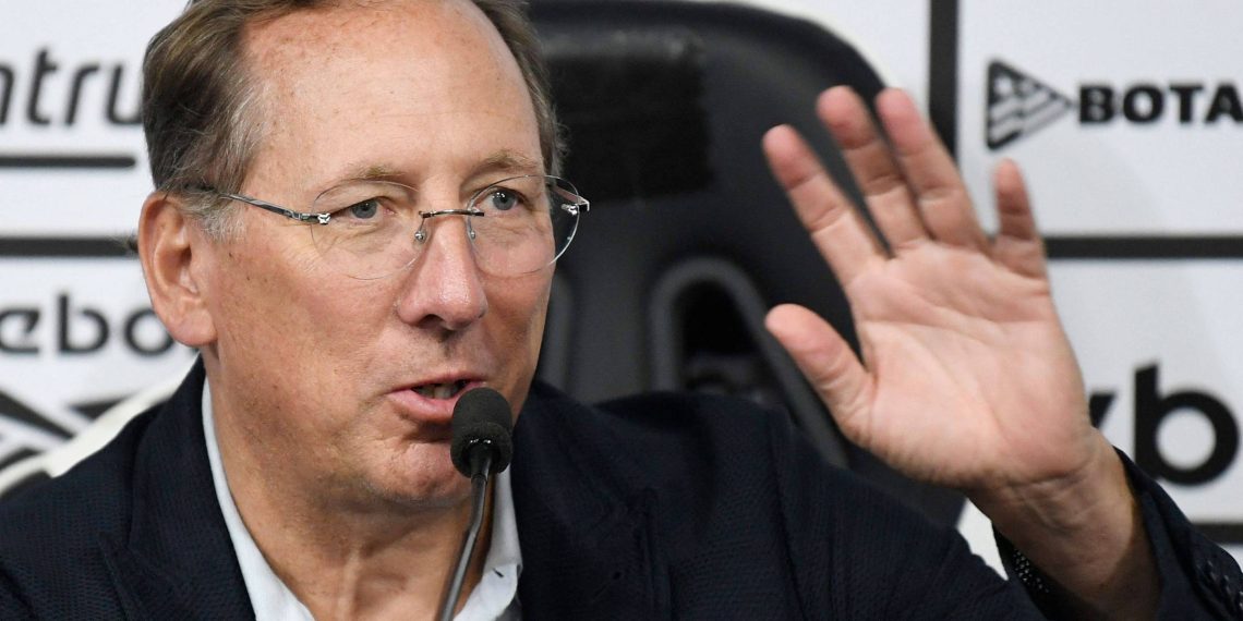 John Textor é afastado do comando da SAF do Botafogo