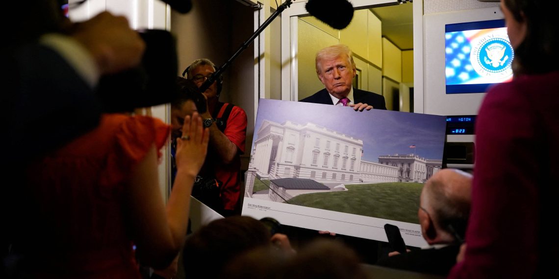 Tribunal libera construção de salão de bailes por Trump na Casa Branca