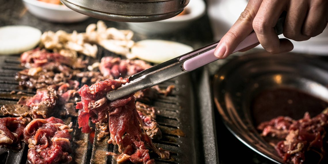 O novo churrasco tem menos excesso e mais experiência