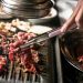 O novo churrasco tem menos excesso e mais experiência