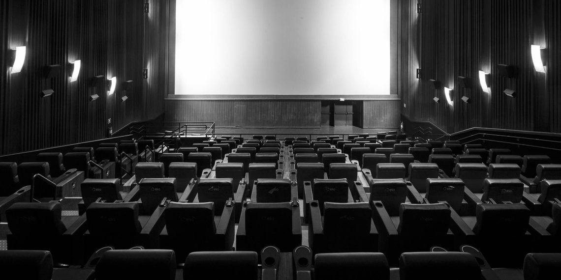 Cinemark usa brecha na Cota de Tela e exibe filme de 2024 mais de cem vezes ao dia