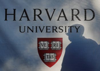 Plataforma educacional usada em Harvard e Stanford fica horas fora do ar após ataque hacker