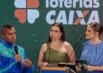 Confira dezenas sorteadas na Mega-Sena 30 anos neste domingo