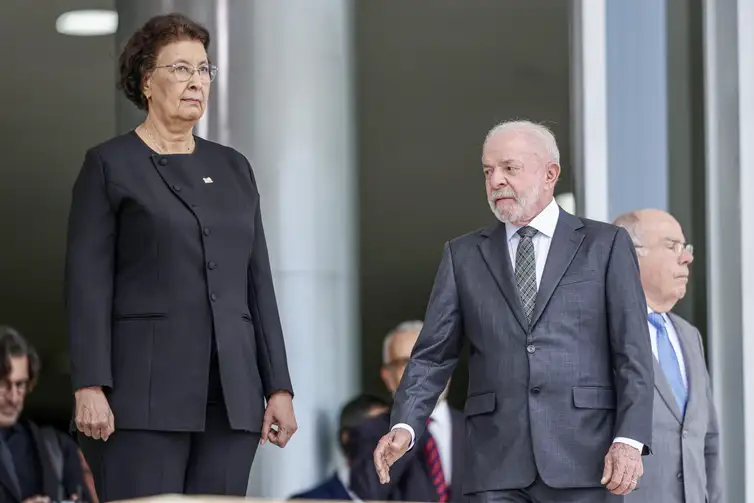 Brasil e Suriname vão negociar acordo para ampliar comércio