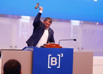 Concessões rodoviárias põem em xeque bandeira eleitoral de Tarcísio