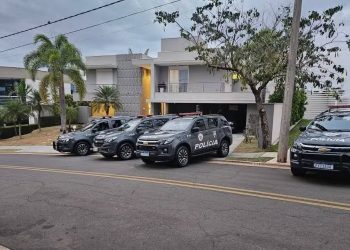 ‘Se cutucar, caem autoridades políticas, grandes empresários e investidores’, diz leitor