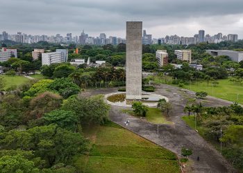 45 de 52 universidades brasileiras caem em ranking internacional