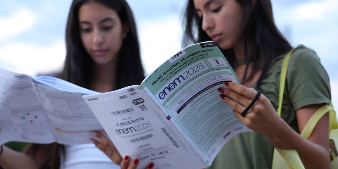 Questões do Enem 2025 foram retiradas do cálculo da nota pela dificuldade; saiba quais