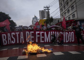 Maioria não confia ou confia pouco na polícia e na Justiça em casos de violência contra a mulher, diz Datafolha