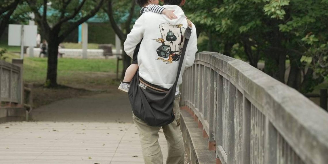 Por que divórcios separam pais e filhos no Japão, e como uma lei pode mudar esse cenário