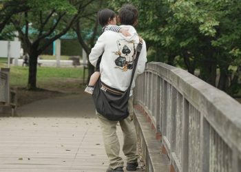 Por que divórcios separam pais e filhos no Japão, e como uma lei pode mudar esse cenário
