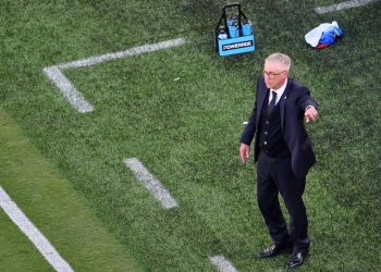 Empate na estreia expõe pressão sobre Ancelotti nos grupos de WhatsApp