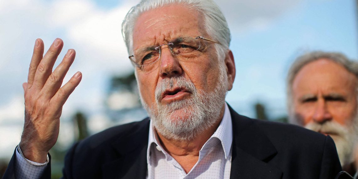 Suja até a medula, extrema direita se anima outra vez com corrupções da esquerda