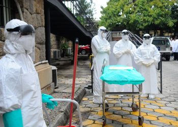 Protestos no Quênia contra centro dos EUA para ebola têm 3 mortos