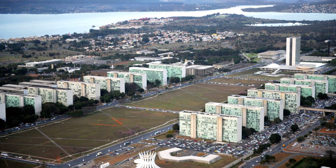 Editorial sobre contas públicas divide opiniões de leitores