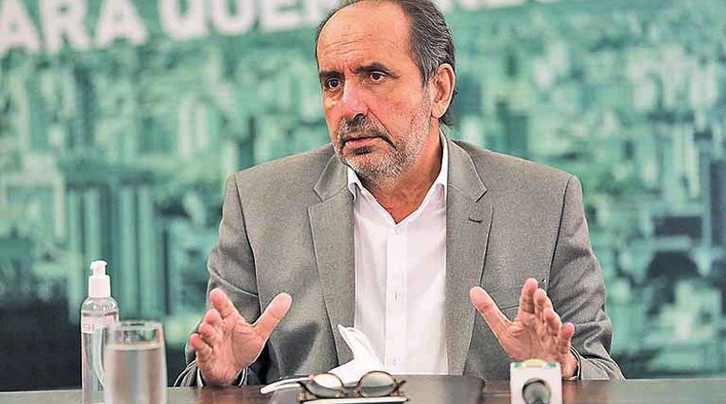 Alexandre Kalil, candidato ao Governo de Minas Gerais, participa de sabatina da Folha/UOL nesta quinta
