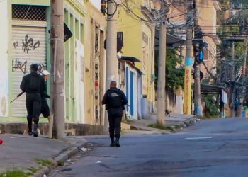 PM do RJ prende 13 em ação contra Comando Vermelho; 4 morreram