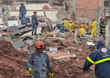 Prédio desaba em São Bernardo do Campo e deixa cinco feridos