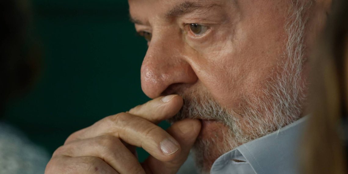 Lula restringe núcleo de campanha e planeja reforço após se queixar de resultados