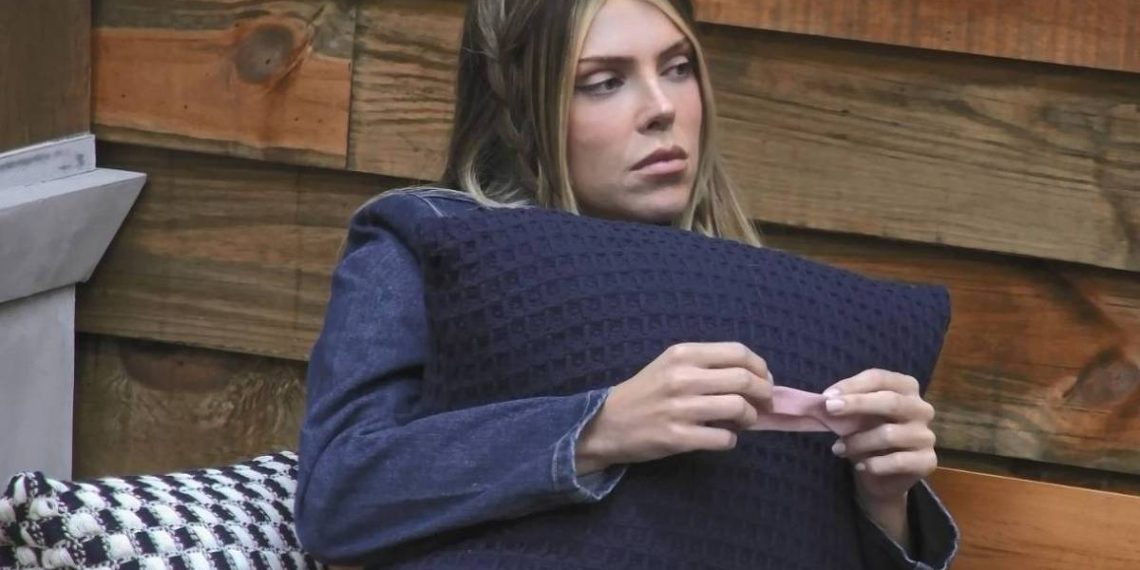 A Fazenda 18: Ana Bruna Avila, influenciadora, é uma das visitantes do reality show